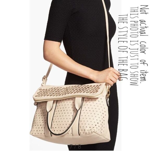 Expressions NYC shoulder bag satchel style - Picture 9 of 11